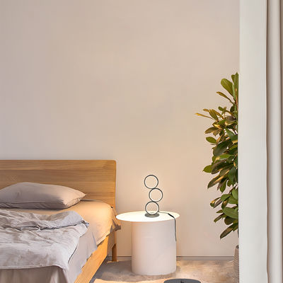 Three-ring elegant metal table lamp Modern dimmable aluminum table lamp